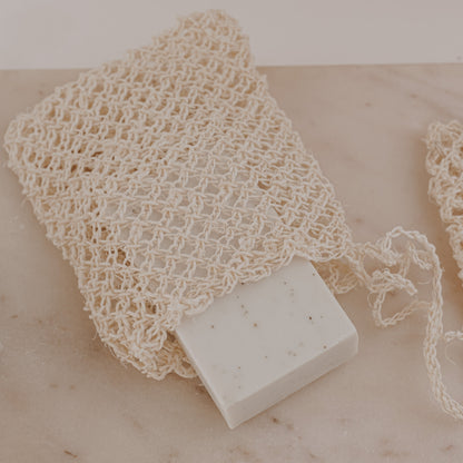 Handmade Natural Fiber Body Scrubber – Eco-Friendly Exfoliating Soap Saver Pouch, Sustainable Shower & Bath Sponge