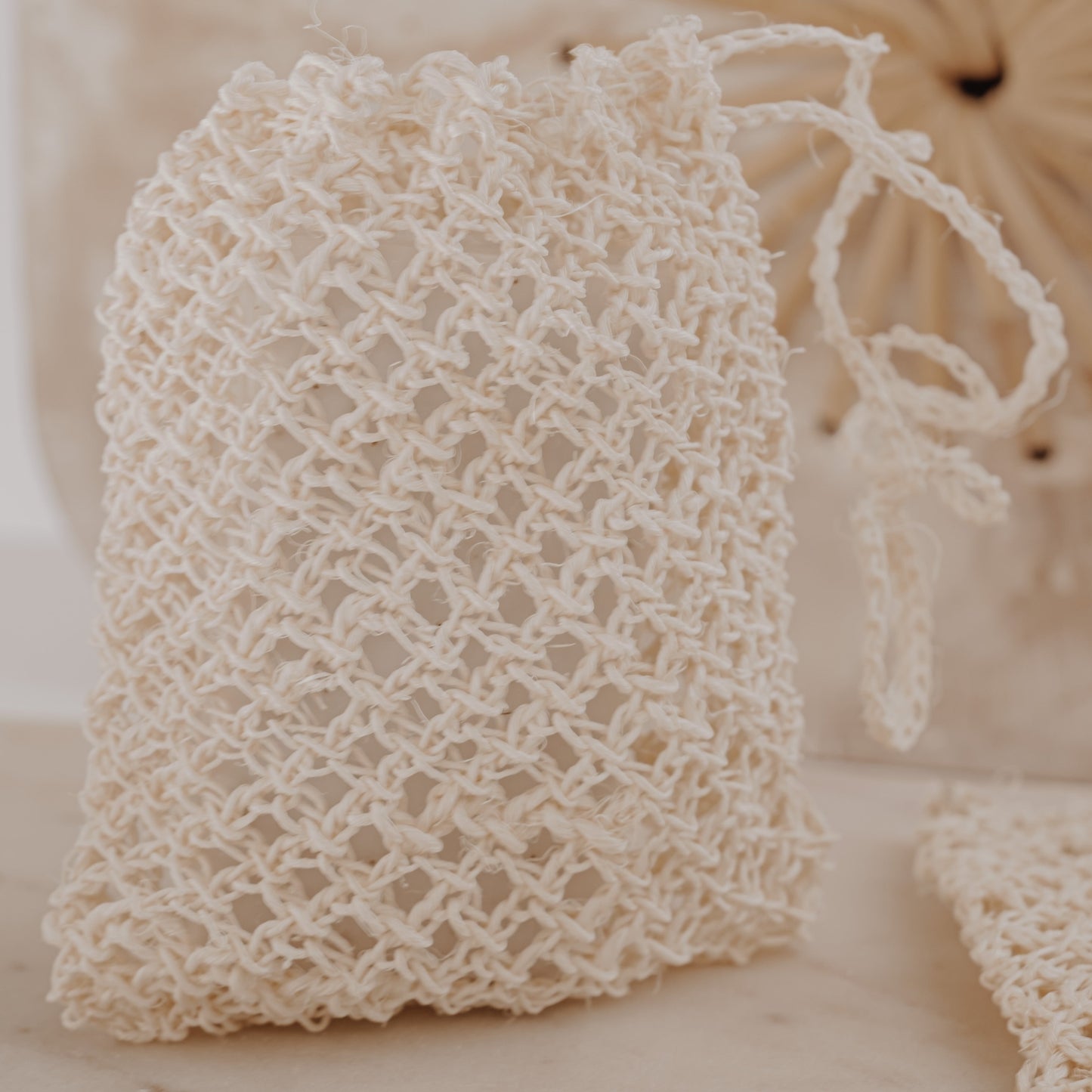 Handmade Natural Fiber Body Scrubber – Eco-Friendly Exfoliating Soap Saver Pouch, Sustainable Shower & Bath Sponge