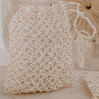 Handmade Natural Fiber Body Scrubber – Eco-Friendly Exfoliating Soap Saver Pouch, Sustainable Shower & Bath Sponge