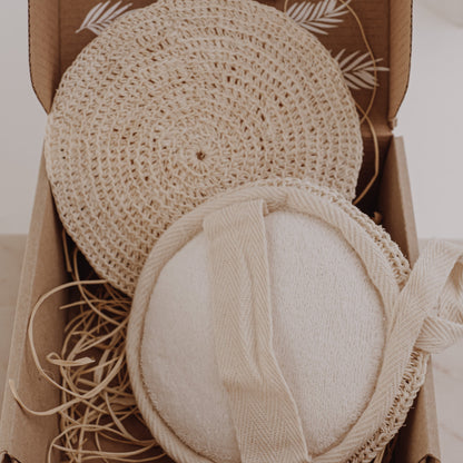 Eco-Friendly Body Scrubber with Towel – Natural Fiber Exfoliating Loofah Pad, Reusable Shower Sponge with Hand Strap